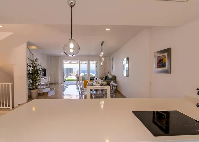 Semesterbostad Oasis Del Mar Puerto de Santiago (Tenerife)